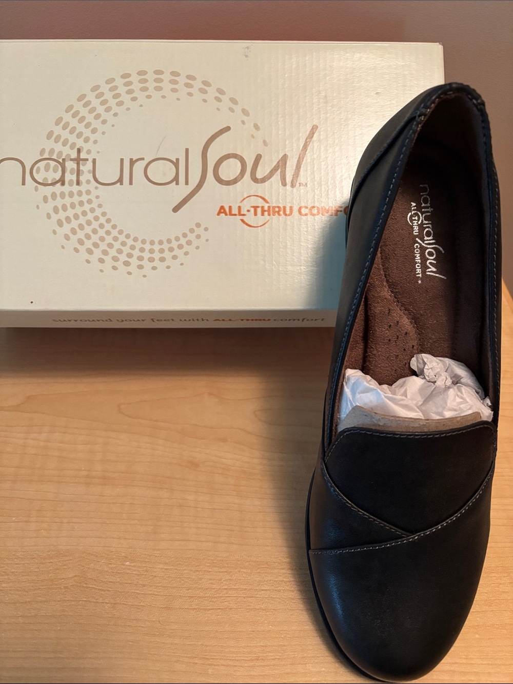 NEW Natural Soul Black Slip-On Comfort Loafer — Women's Small Heel